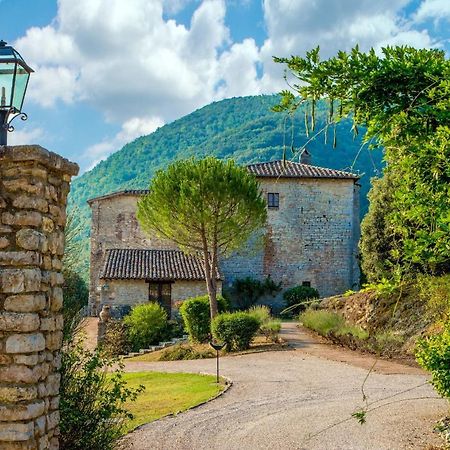 Aparthotel Castello Valenzino Pierantonio Exterior foto