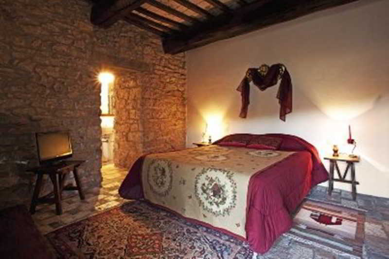 Aparthotel Castello Valenzino Pierantonio Exterior foto