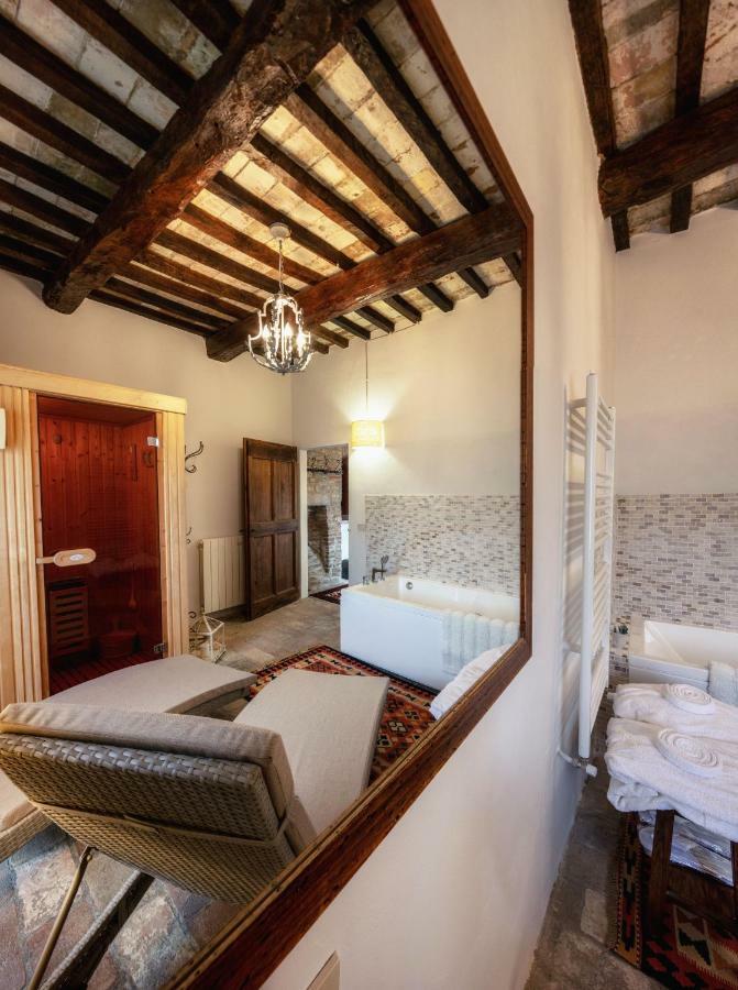 Aparthotel Castello Valenzino Pierantonio Exterior foto