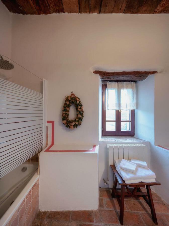 Aparthotel Castello Valenzino Pierantonio Exterior foto