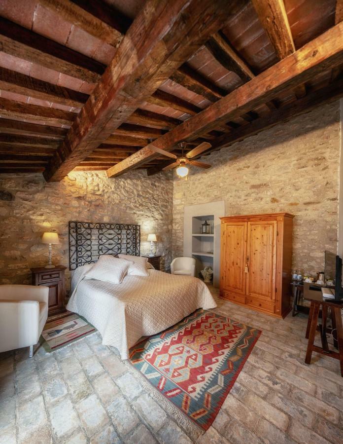 Aparthotel Castello Valenzino Pierantonio Exterior foto